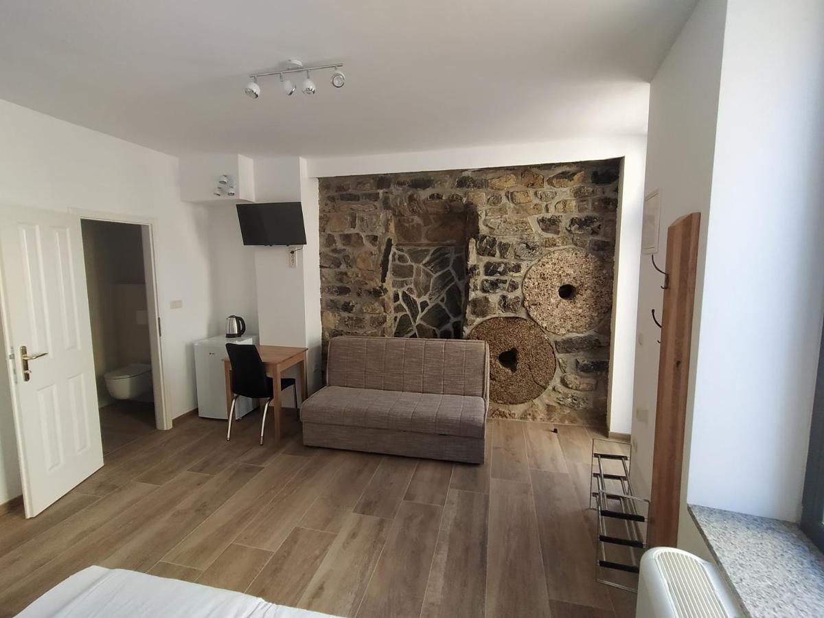 Apartmaji Maln Dolenjske Toplice Extérieur photo
